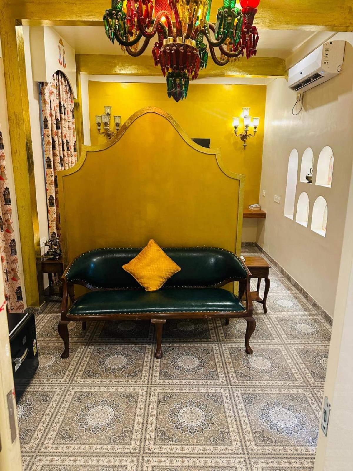 Stay Banaras - A Boutique Hotel Varanasi Eksteriør billede