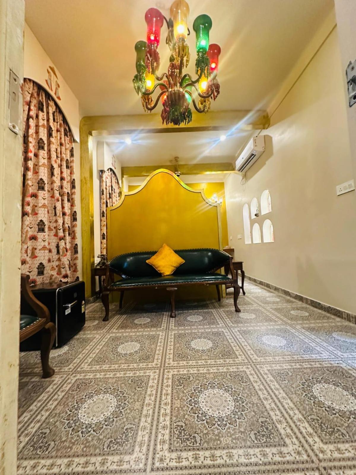 Stay Banaras - A Boutique Hotel Varanasi Eksteriør billede